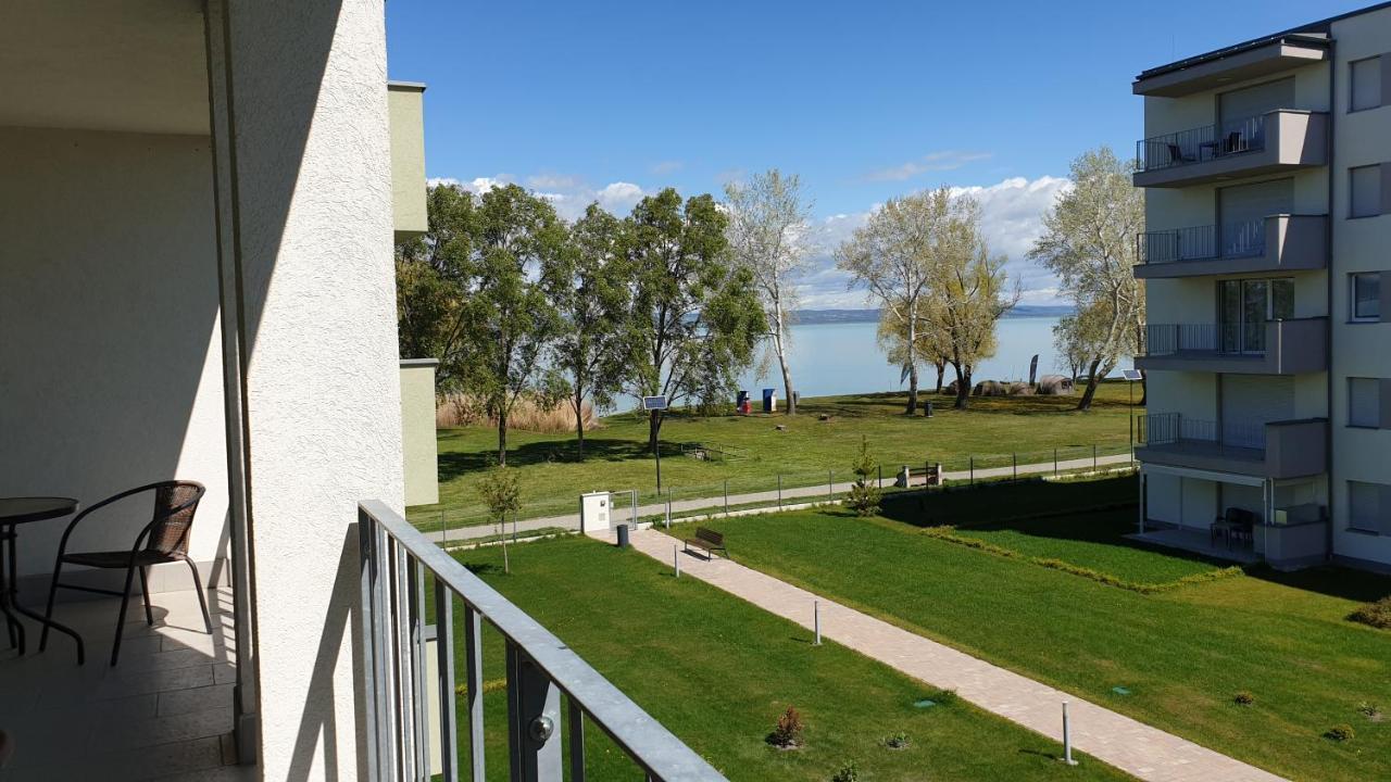 Lelle Resort B20 Balatonlelle Exterior foto