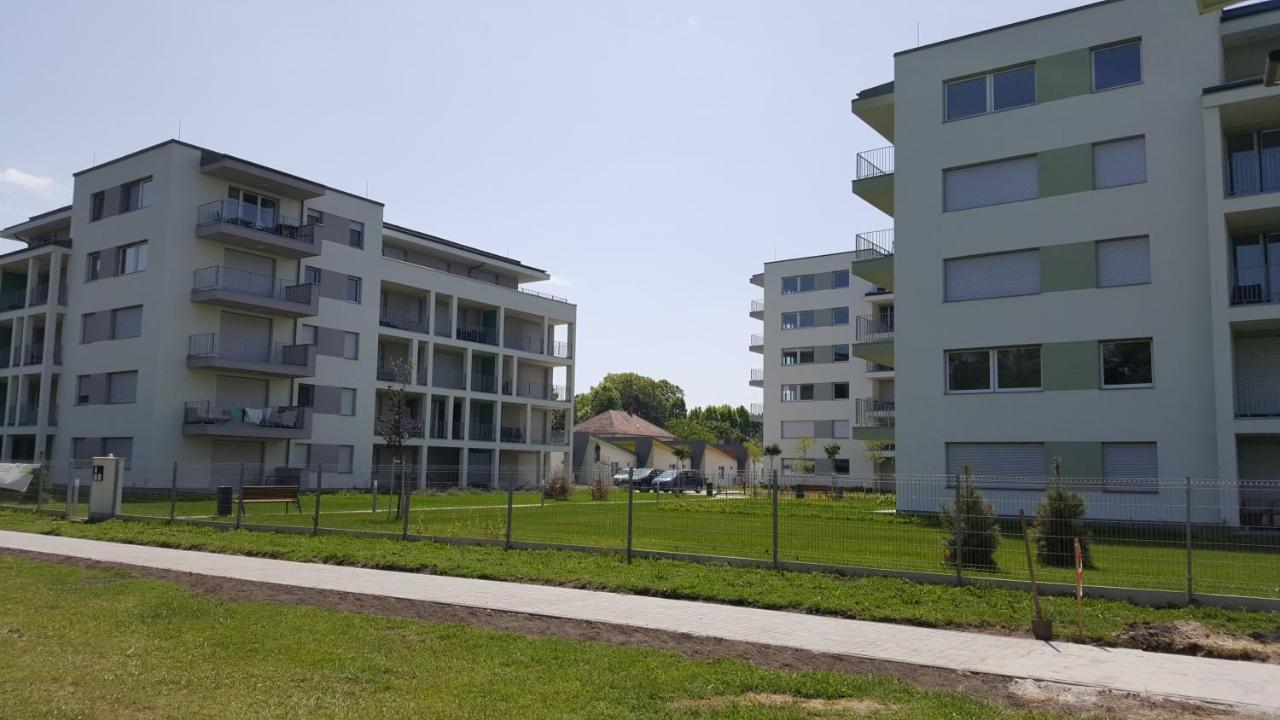 Lelle Resort B20 Balatonlelle Exterior foto