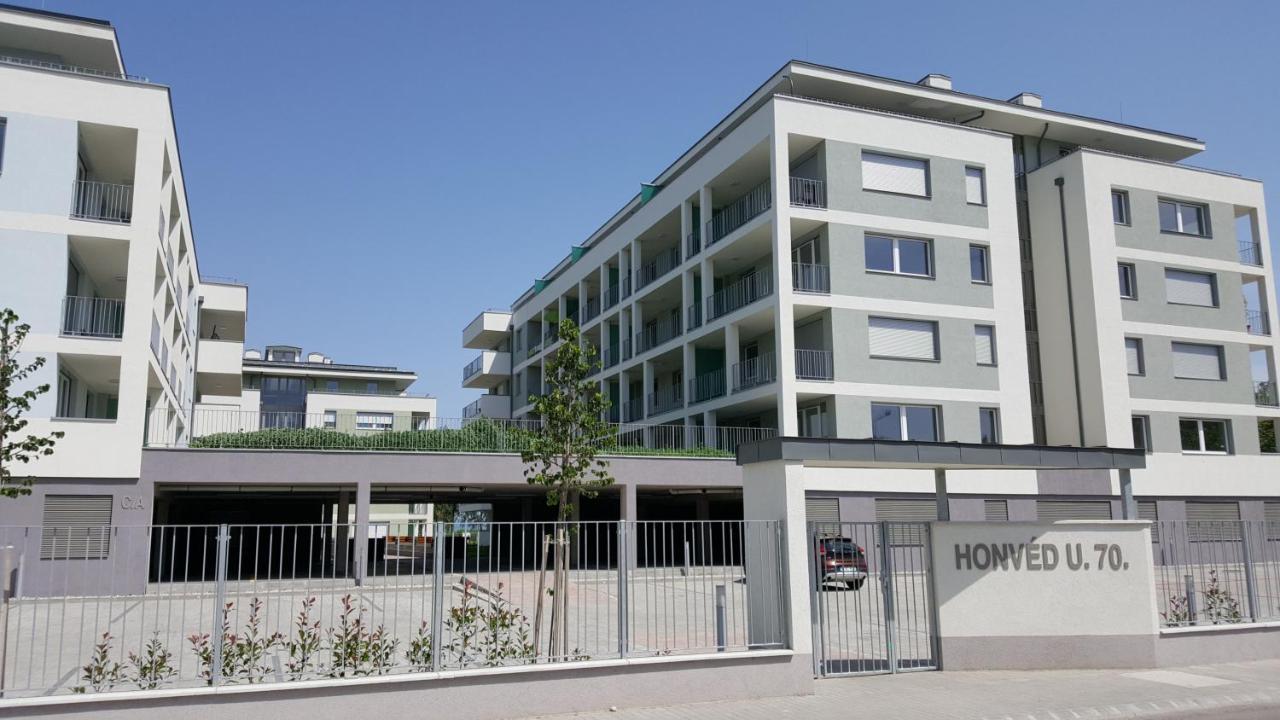Lelle Resort B20 Balatonlelle Exterior foto