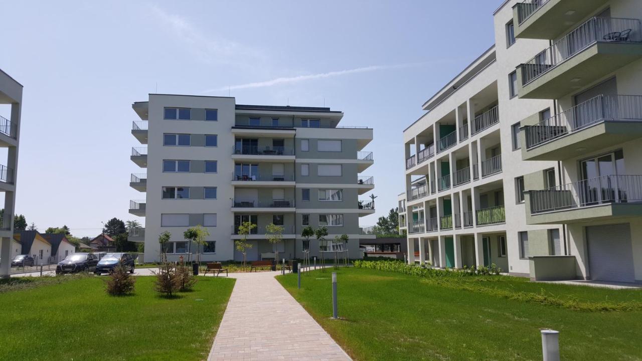 Lelle Resort B20 Balatonlelle Exterior foto