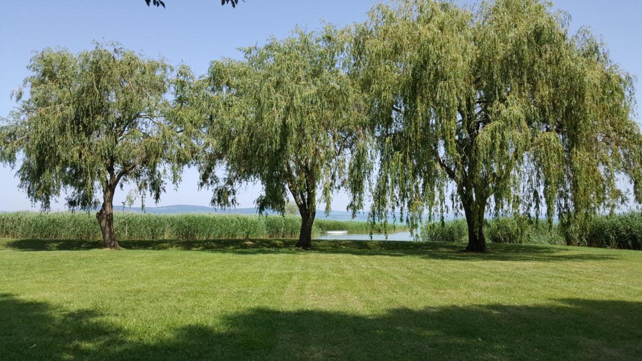 Lelle Resort B20 Balatonlelle Exterior foto